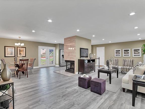 3rd image of 11649 Galba Dr