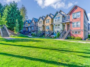 7057 27th Ave SW, Seattle, WA 98106