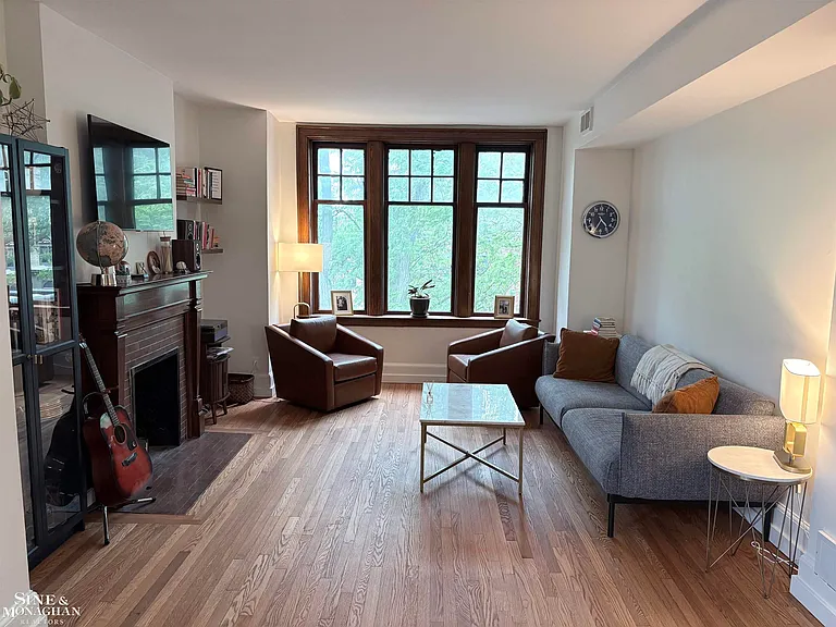 659 W Canfield St #5 — Photo 4