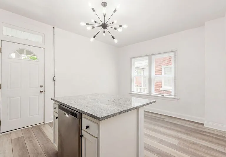 58 N 20th St — Photo 10