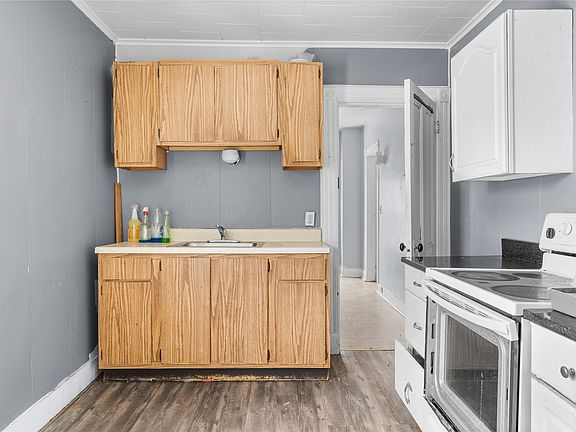 3rd image of 1 Parsons St