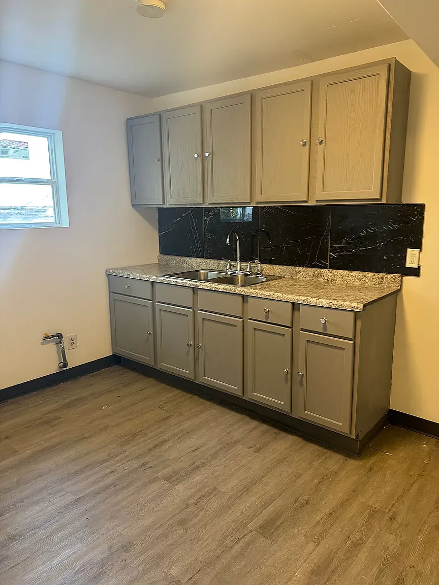 2 bed, 2188 sqft, $1,150 — Photo 2