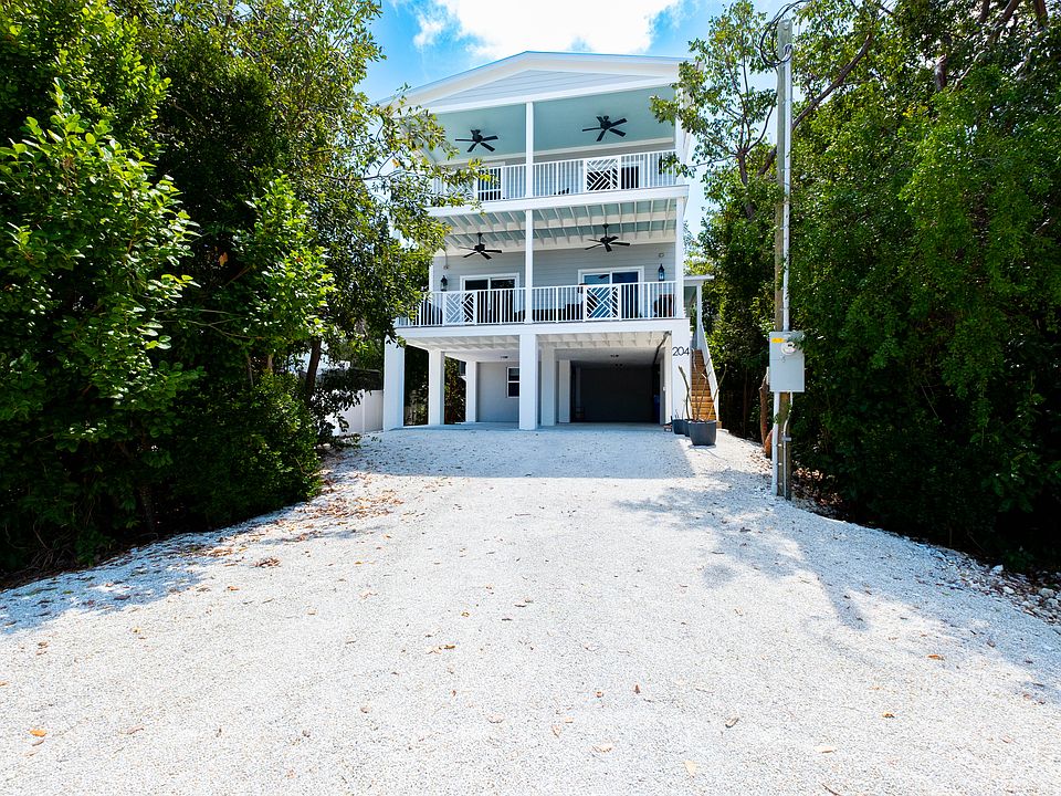 1st image of 204 Coral Ave