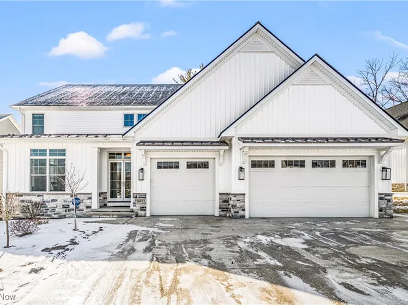 6482 S Cobblestone Rd, Mayfield Village, OH 44143