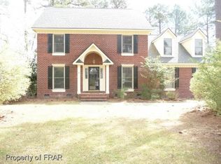 5785 Bear Creek Cir, Fayetteville, NC 28304