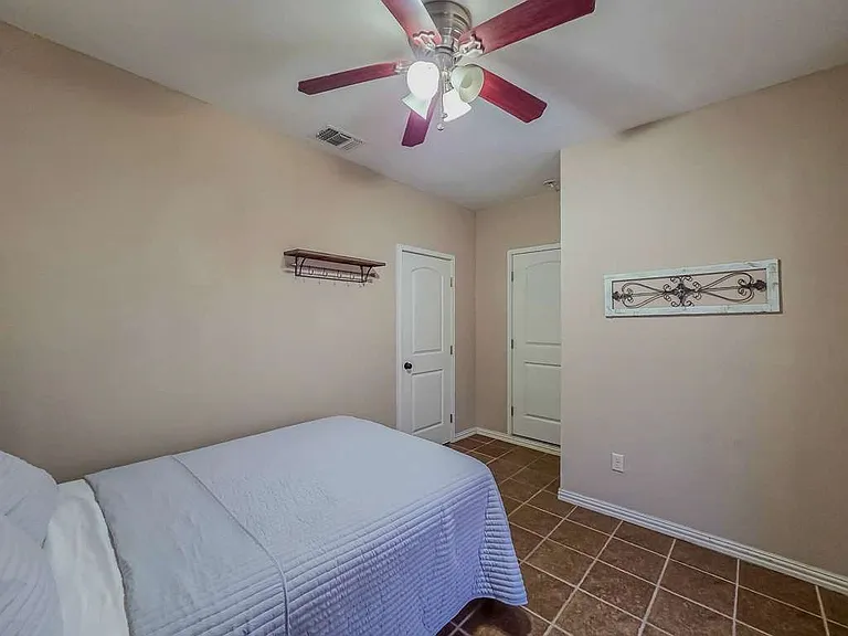 432 Washington St — Photo 18