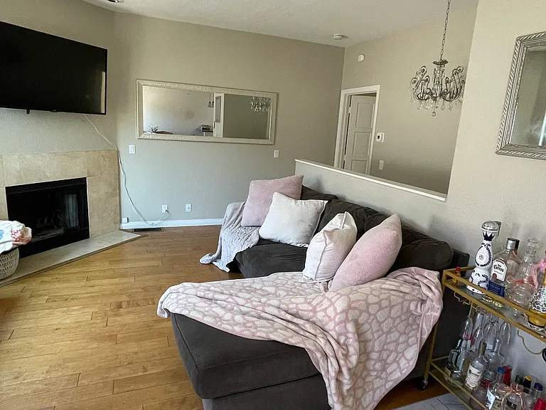 1854 Hornblend St — Photo 7