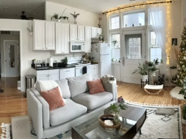 304 Arch St #105, Philadelphia, PA 19106