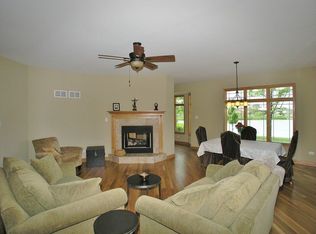 18900 Crystal Creek Dr, Mokena, IL 60448