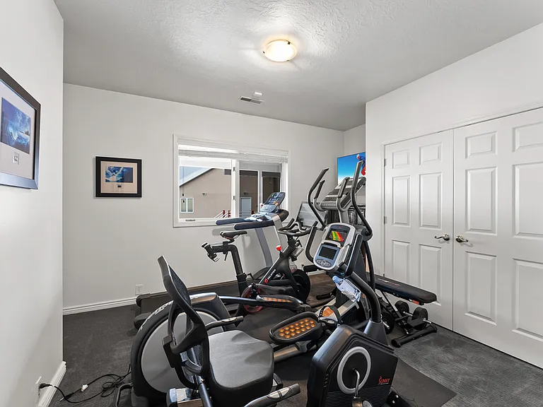 4887 S Mountain Ln — Photo 25