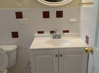 1790 W Greenleaf Ave #1YR, Chicago, IL 60626