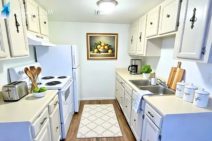 2625 N Alvernon Way #B2 — Photo 9