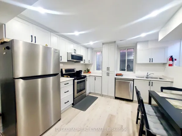 1332 Basswood Cres #Basement, Milton, ON L9E 1M4