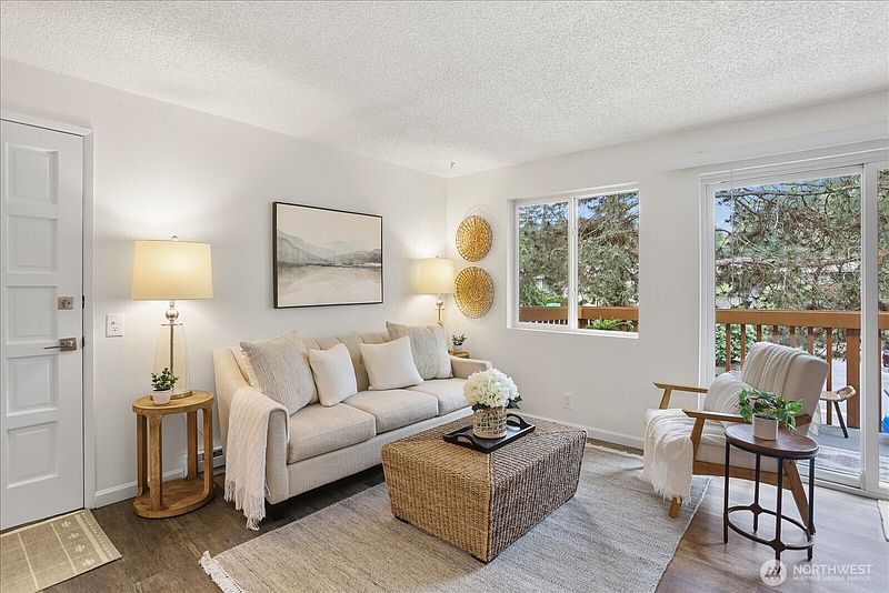5th image of 17110 NE 45th Street #30