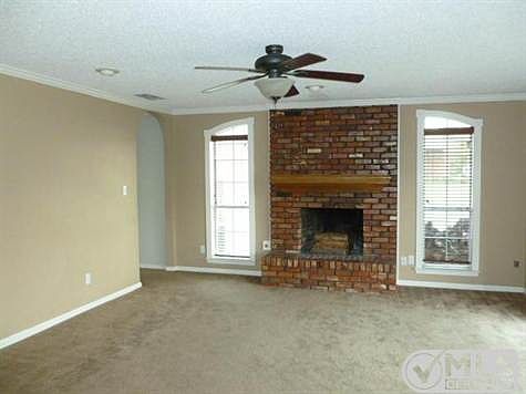 4th image of 1206 Cooke St