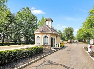 4301 Harcourt Rd #478, Clifton, NJ 07013