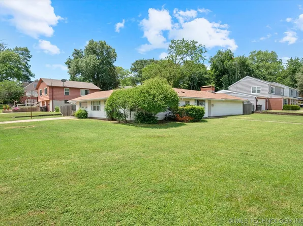 235 E 18th St, Bartlesville, OK 74003