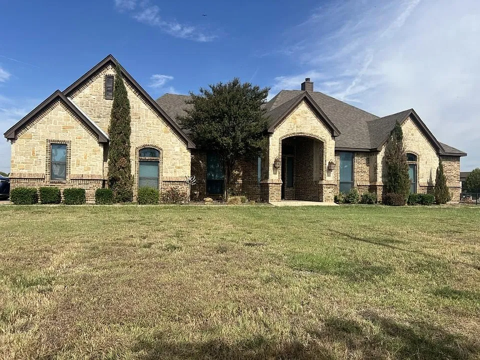 1301 N Fm Road 1389
