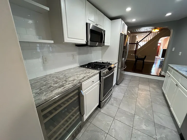 820 E Fort Ave — Photo 5