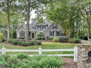 5490 Overbend Trl, Suwanee, GA 30024