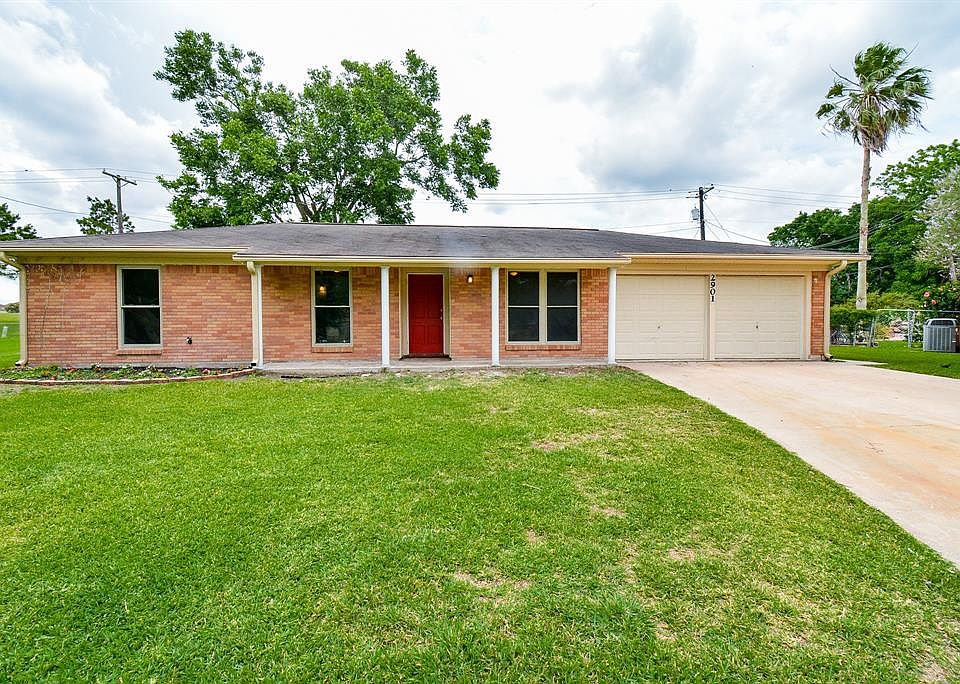 1st image of 2901 Borden Cir
