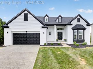 2707 Cook Creek Dr, Ann Arbor, MI 48103