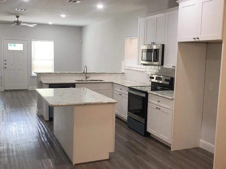 9218 Nyssa Ave #B — Photo 5