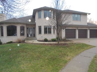 3008 Huntington Dr, Dubuque, IA 52001