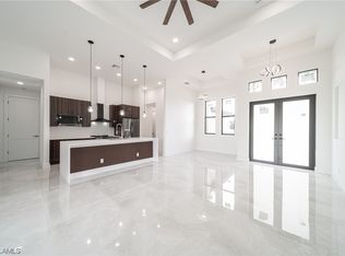 124 Nelson Rd N, Cape Coral, FL 33993