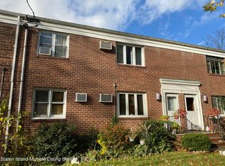 155 Arlo Rd #B, Staten Island, NY 10301