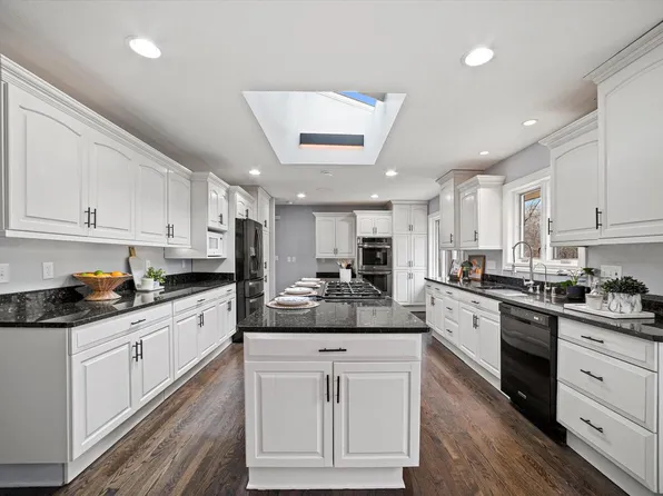 N68W26510 Wilderness WAY, Lisbon, WI 53089