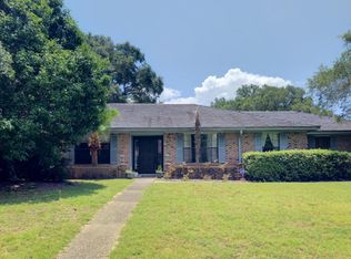 903 Oakwood Way, Niceville, FL 32578