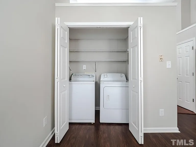 5117 Parkerwood Dr — Photo 15
