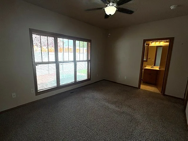 3126 Alameda St — Photo 4