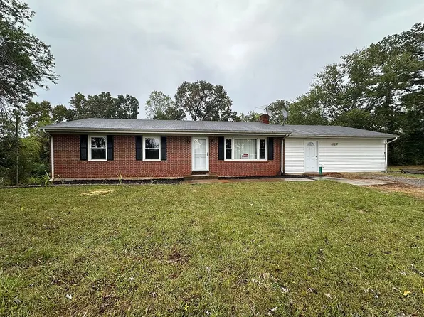 5132 Rock Cliff Rd, Bedford, VA 24523