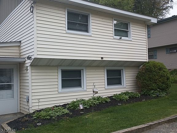 2nd image of 13 Ardena Rd