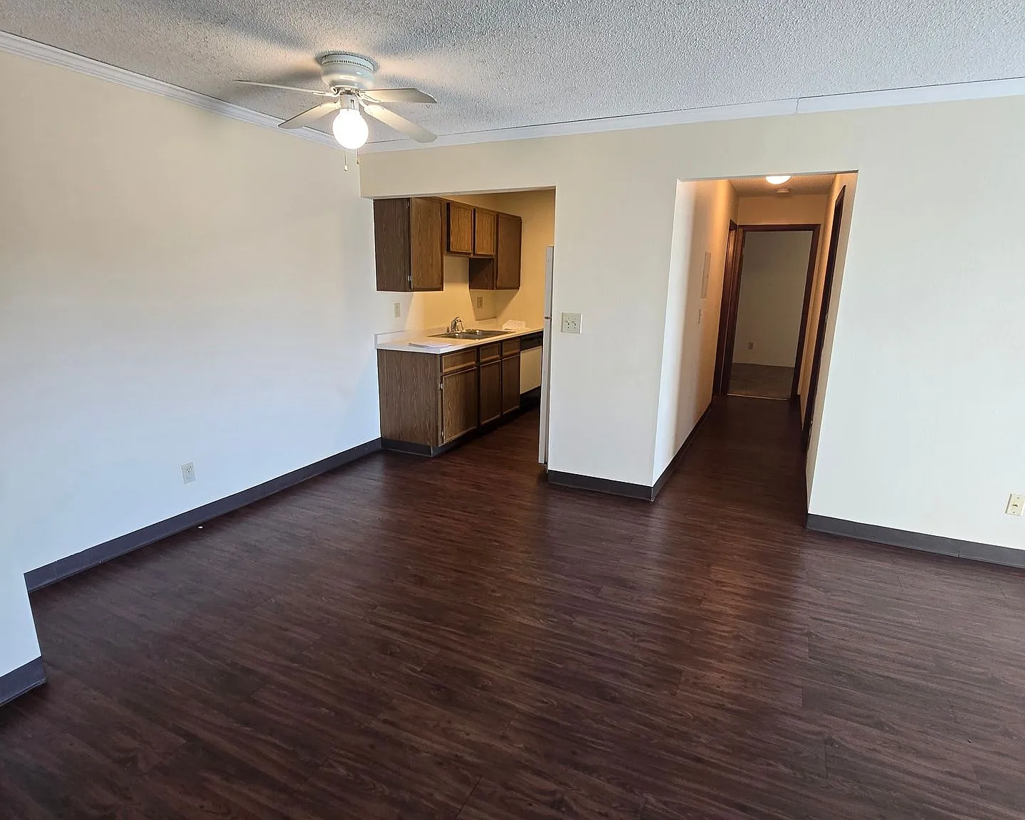 2100 Grand Ave — Photo 4