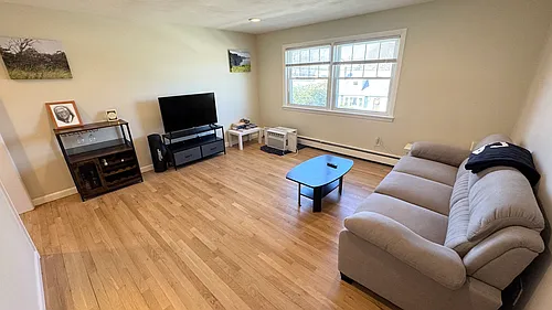 25 Mullin Ave #4 Photo 1
