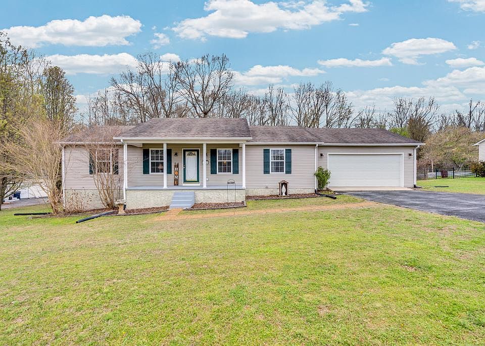 1st image of 234 Walnut Trce