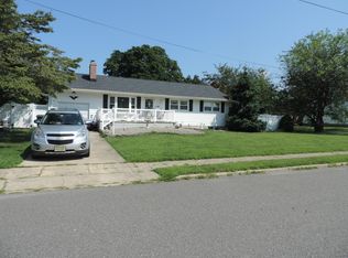 104 Crest Rd, Toms River, NJ 08753