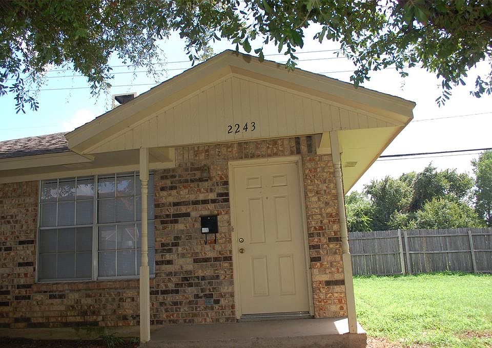 1st image of 2239 Seville Ct