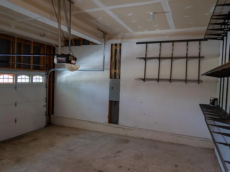 14741 Dogwood Park Ln — Photo 41