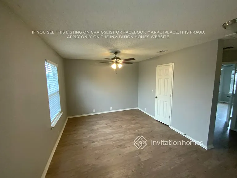 1400 Cloyne Dr — Photo 8