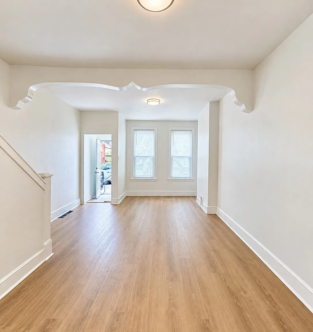 Three Bedrooms, Everyday Convenience & Pet-Friendly Living on Emerald Street — Photo 4