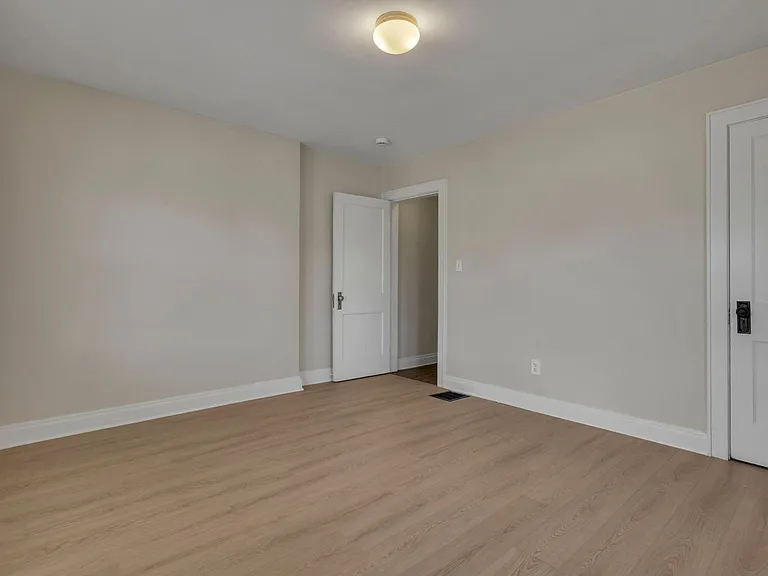 43-45 N Chase Ave — Photo 20