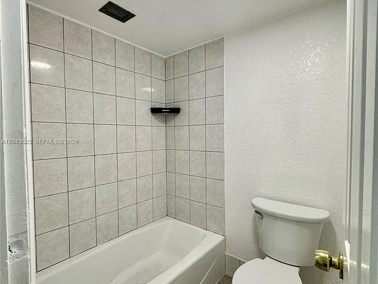 6201 N Falls Circle Dr #212 — Photo 12