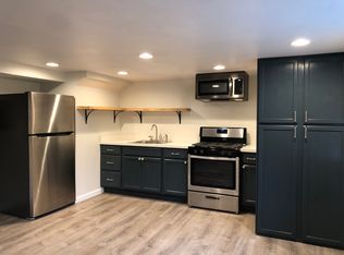 835 Lewis Rd #B, Santa Rosa, CA 95404