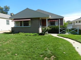 4734 N 77th Ct, Milwaukee, WI 53218