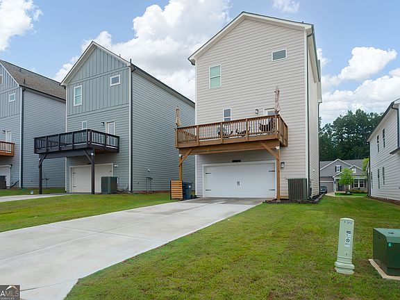 3rd image of 3029 Cambridge Mill St