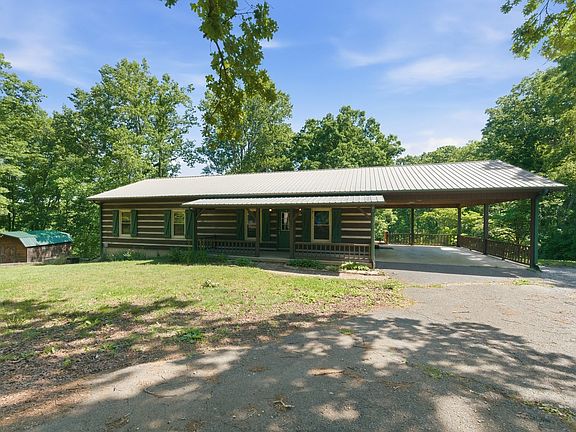2nd image of 2845 Hillcrest Dr